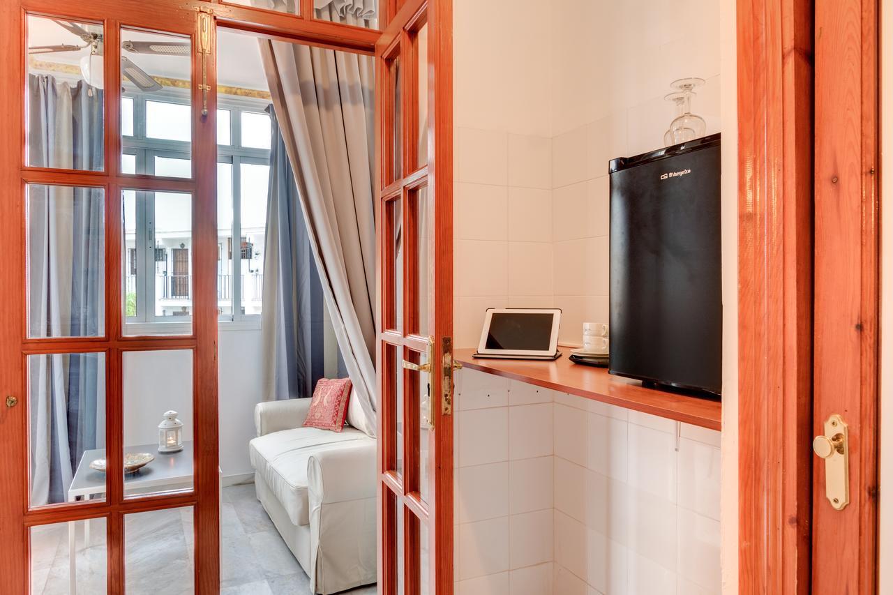 Hostal Alegre Nerja Exterior photo